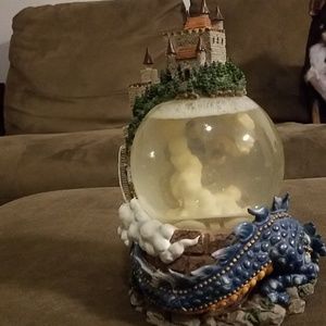 Dragon wizard snow globe